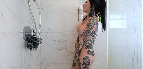  Stepmom with amazing big tits Joanna Angel and hot tattooes sucking dick after shower